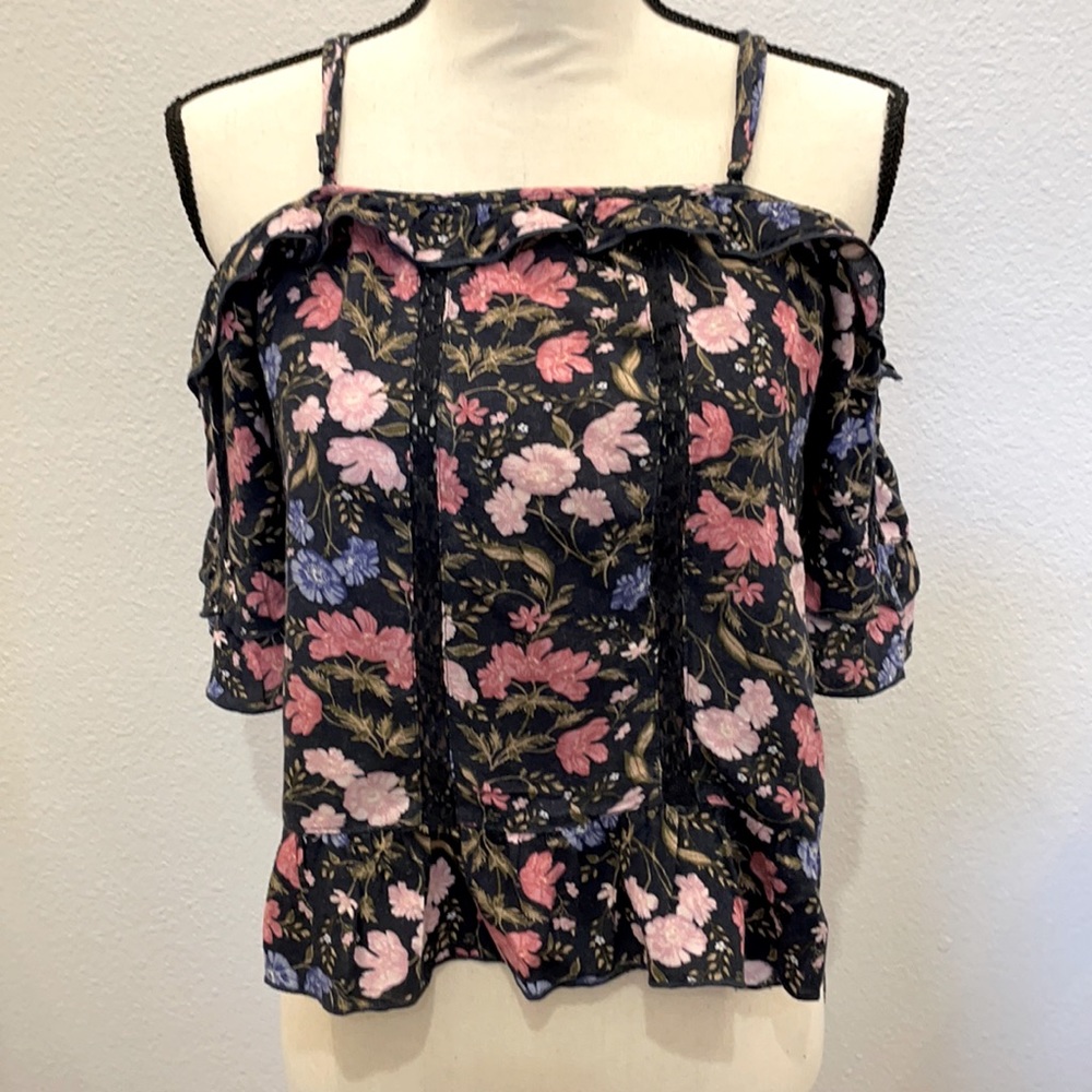 American Eagle Outfitters Off-The-Shoulder Blouse